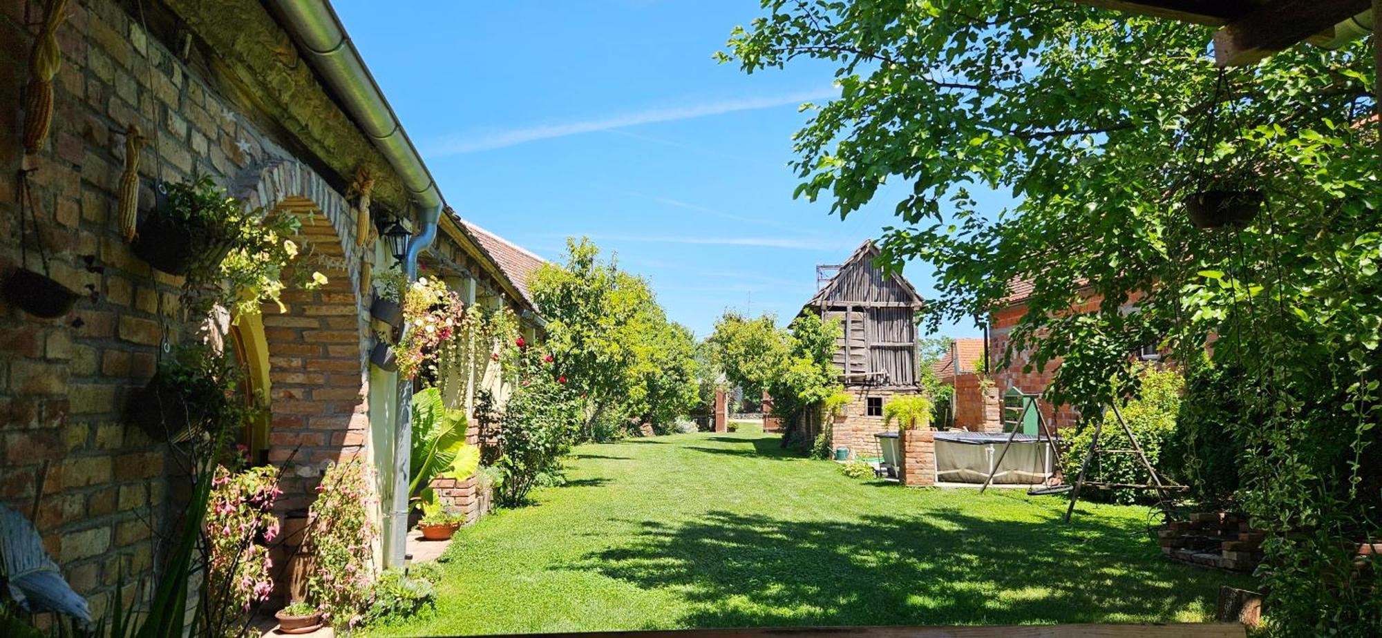 Snasini Kucari Bed and Breakfast Gradiste Εξωτερικό φωτογραφία